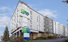 Holiday Inn Express & Suites Seattle-Sea-Tac Airport By Ihg